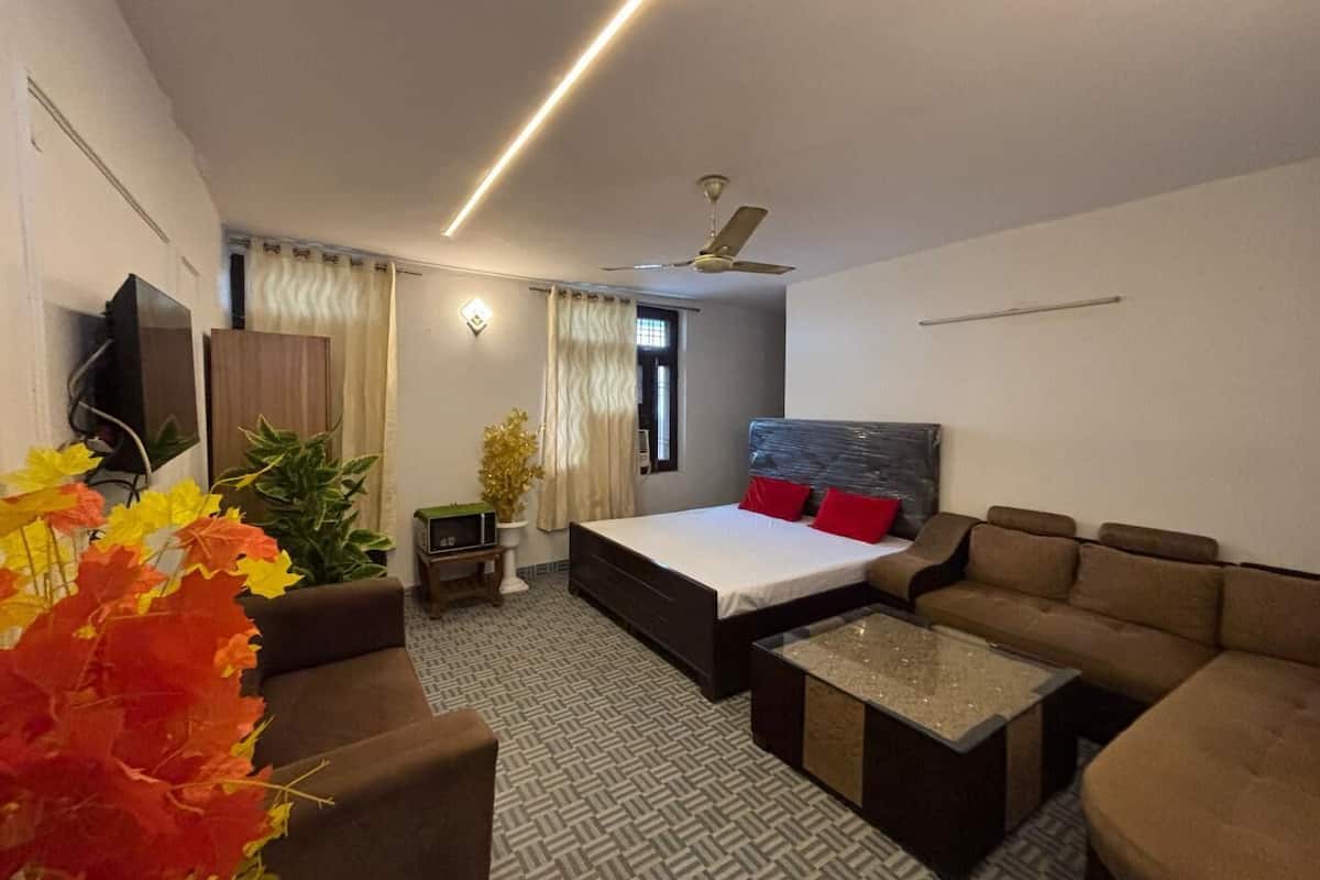 Quarto casal luxo | Camas extras/dobráveis (sobretaxa), Wi-Fi de cortesia, roupa de cama