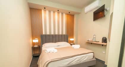 Noah Gate Hotel & Suites