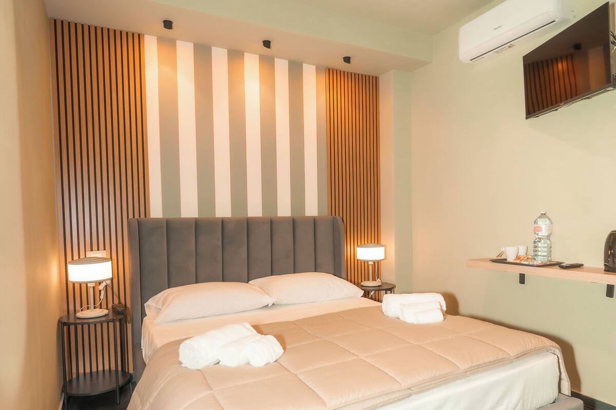 Basic Single Room | In-room safe, desk, laptop workspace, soundproofing