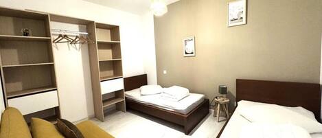 3 bedrooms, iron/ironing board