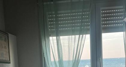 Maison front de mer proche centre