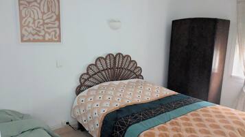 4 chambres, lit parapluie