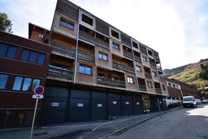 Exterior - Apartment in Plagne Centre near Ski Slopes (La plagne Tarentaise)