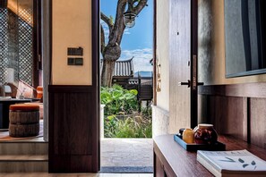 Romantisk dobbeltrom, hageutsikt | Utsikt fra rommet