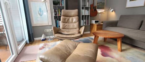 TV, DVD player, stereo