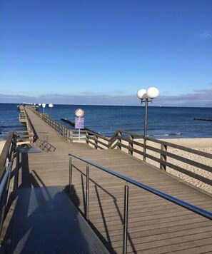 Beach - Holiday apartment with 2 bedrooms (Kühlungsborn)