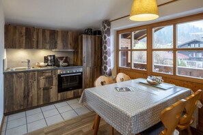Fridge, oven, stovetop, dishwasher - Holiday apartment no. 7 / Rauschberg (Reit im Winkl)
