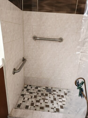 Enjoyable 1-bedroom apartment with AC in vibrant Baltimore