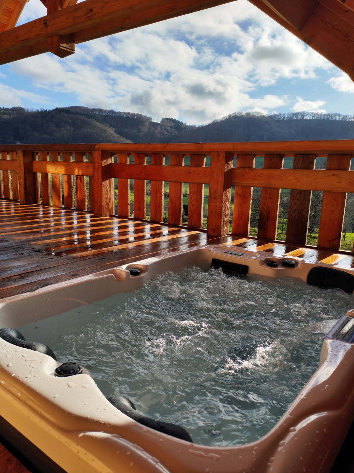 Bain à remous extérieur