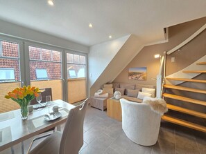 Unclassified image, 3 of 29, button - Vacation apartment Meerglück - Modern vacation apartment Meerglück in Norden with balcony (Norden)