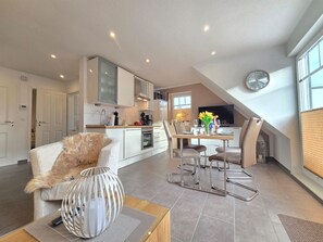 Imagen sin descripción, 4 de 32, botón