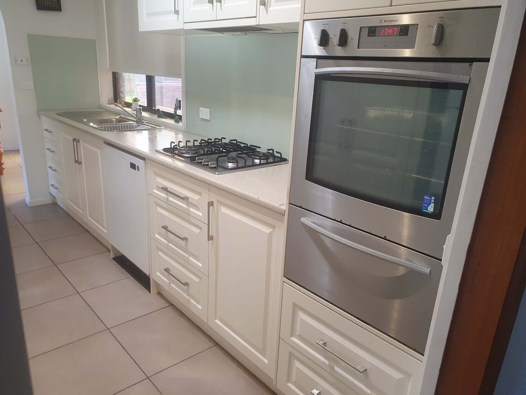 Microwave, stovetop, dishwasher