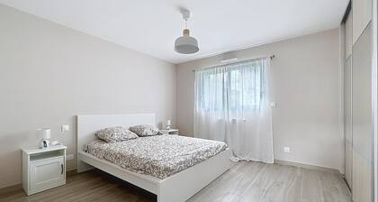 Maison neuve, calme et lumineuse – 4 chambres – Proche centre d’Orléans