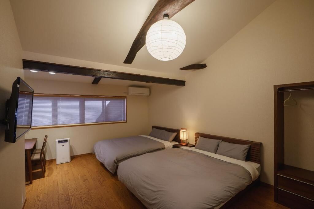 Family Twin Room | Desk, blackout drapes, soundproofing, free WiFi