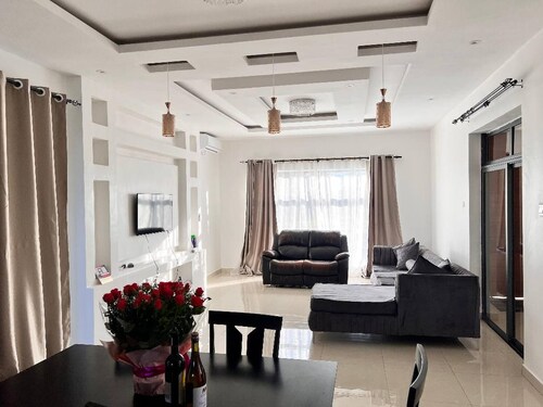 Villa With 4 Bedrooms