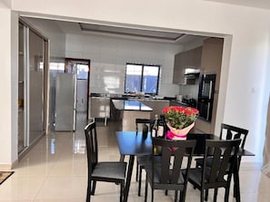 Ferienhaus, 4 Schlafzimmer, barrierefrei, Raucher | Esszimmer