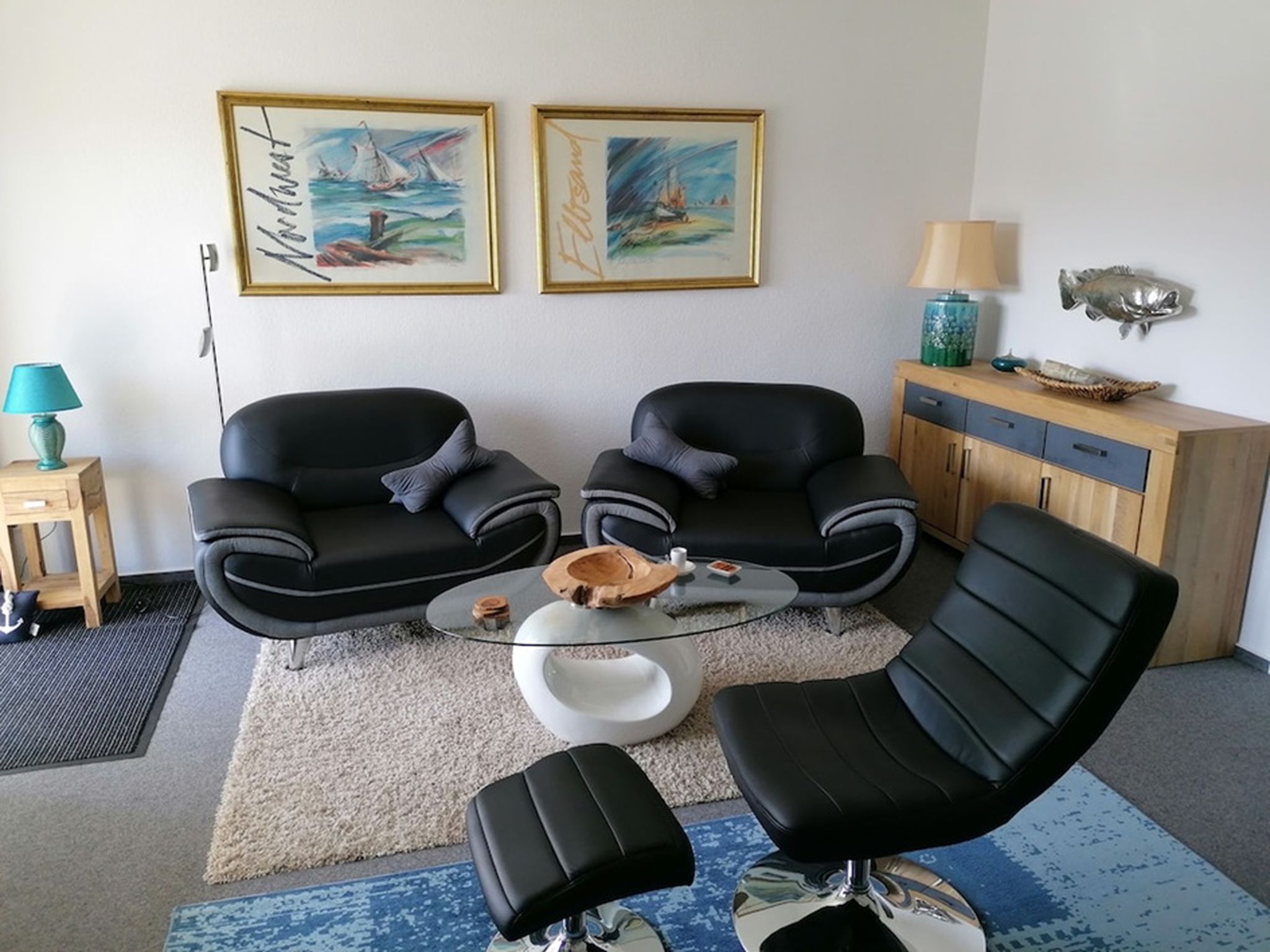 Wohnbereich mit Relax-Sesseln