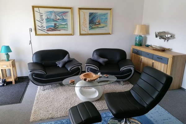 Wohnbereich mit Relax-Sesseln