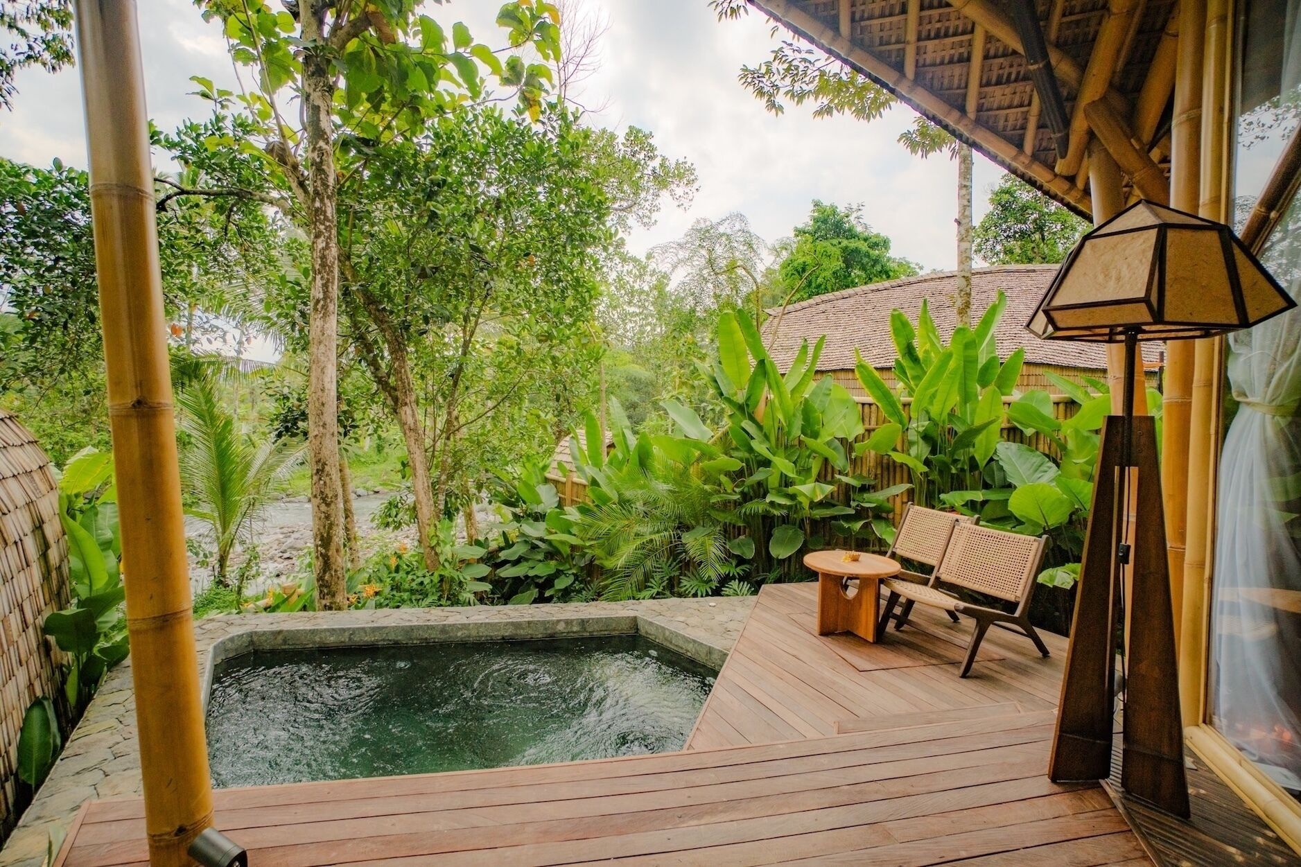 Superior Villa, River View | Pool