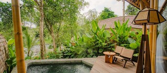 峇里阿塔門德拉度假村  