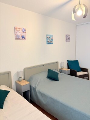 3 chambres, fer et planche à repasser, Wi-Fi gratuit