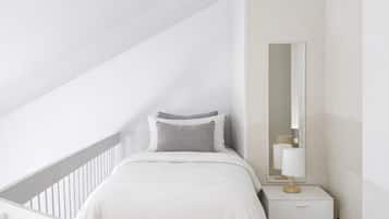 2 bedrooms, internet, bed sheets