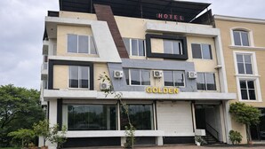 Exterior - The Golden Wings Hotel  (Dewas)