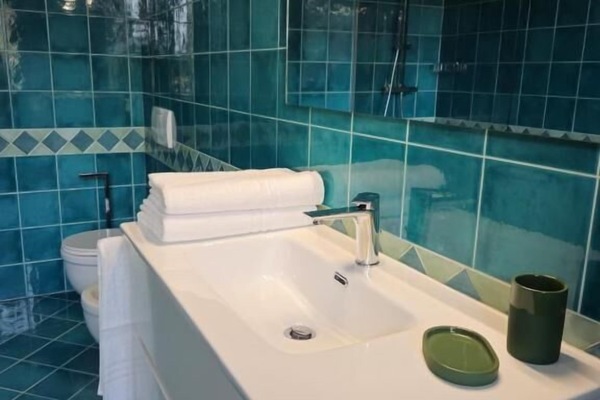 Double or Twin Room, Garden View | Bathroom