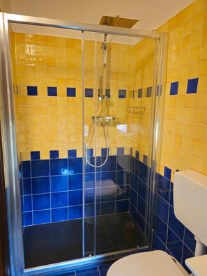 Superior Double or Twin Room, Garden View | Bathroom - B&B Cascina del Gelso (Santena)