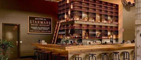 Bar (en la propiedad)