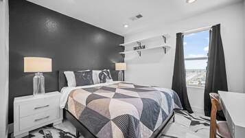 3 Schlafzimmer, Schreibtisch, Bügeleisen/Bügelbrett, kostenloses WLAN