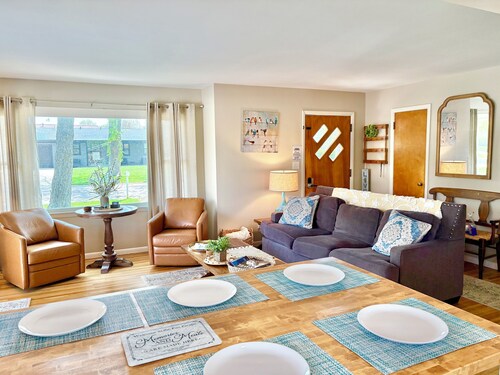 Fun Escape 2-Ottawa -Starved Rock-
Skydive-4 BR