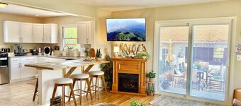Fun Escape 2-Ottawa -Starved Rock-
Skydive-4 BR
