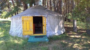 Exterior - Yourte Méli-Mélo- Unusual stay in the heart of nature, absolute calm. (La Bastide)
