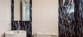 Riski Residence Bangbuathong
