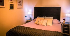 Fer et planche à repasser, Wi-Fi, draps fournis