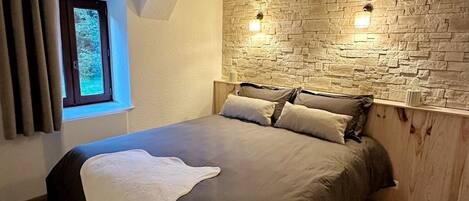 Tabla de planchar con plancha, cuna de viaje y wifi gratis