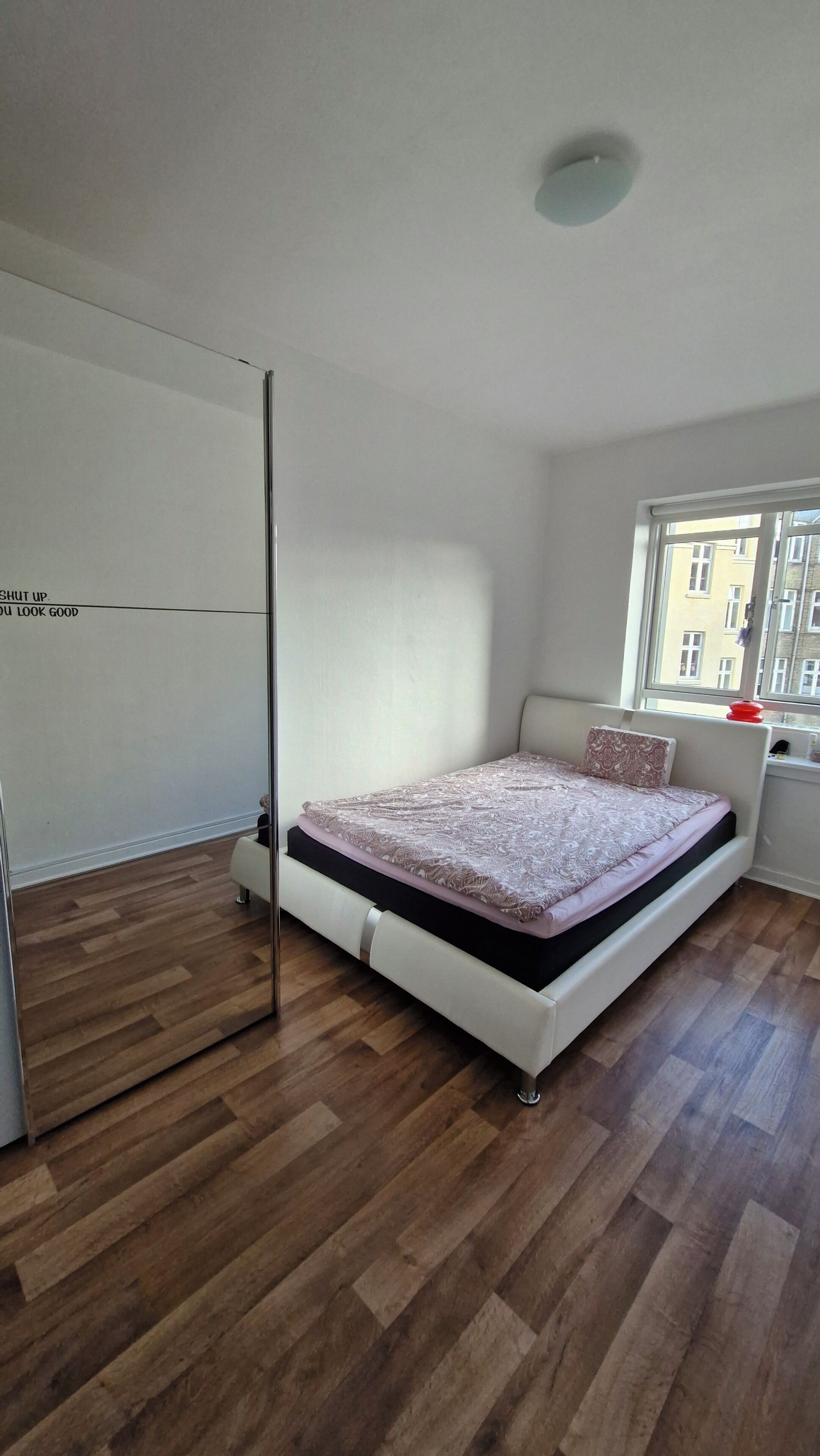 1 bedroom, WiFi, bed sheets