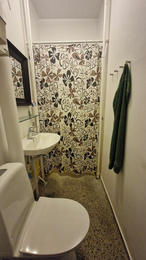 Towels, soap, toilet paper