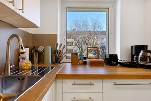 Réfrigérateur, four, plaque de cuisson, lave-vaisselle