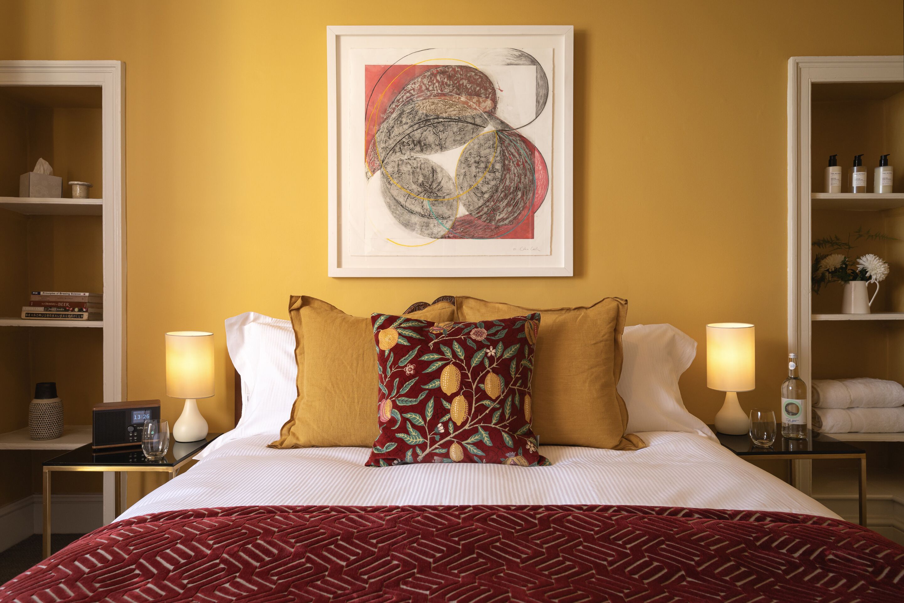 Deluxe Double Room | Iron/ironing board, free WiFi