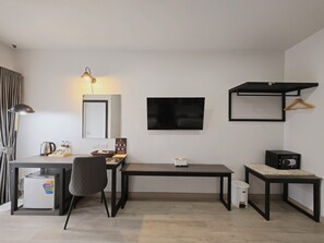 Deluxe Double Room, Balcony - Remas Hotel Hat Yai (Khuan Lang)