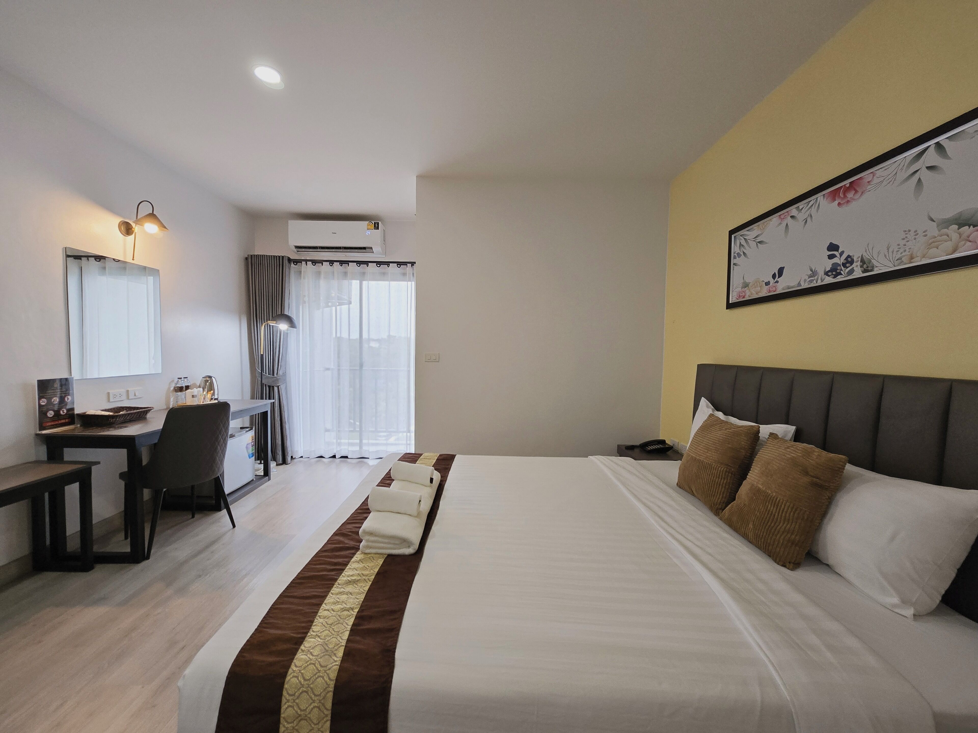 In-room safe, desk, blackout curtains, soundproofing