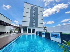 Piscine extérieure