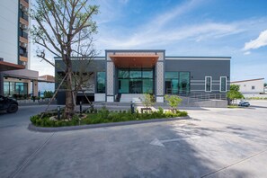 Exterior - Remas Hotel Hat Yai (Khuan Lang)