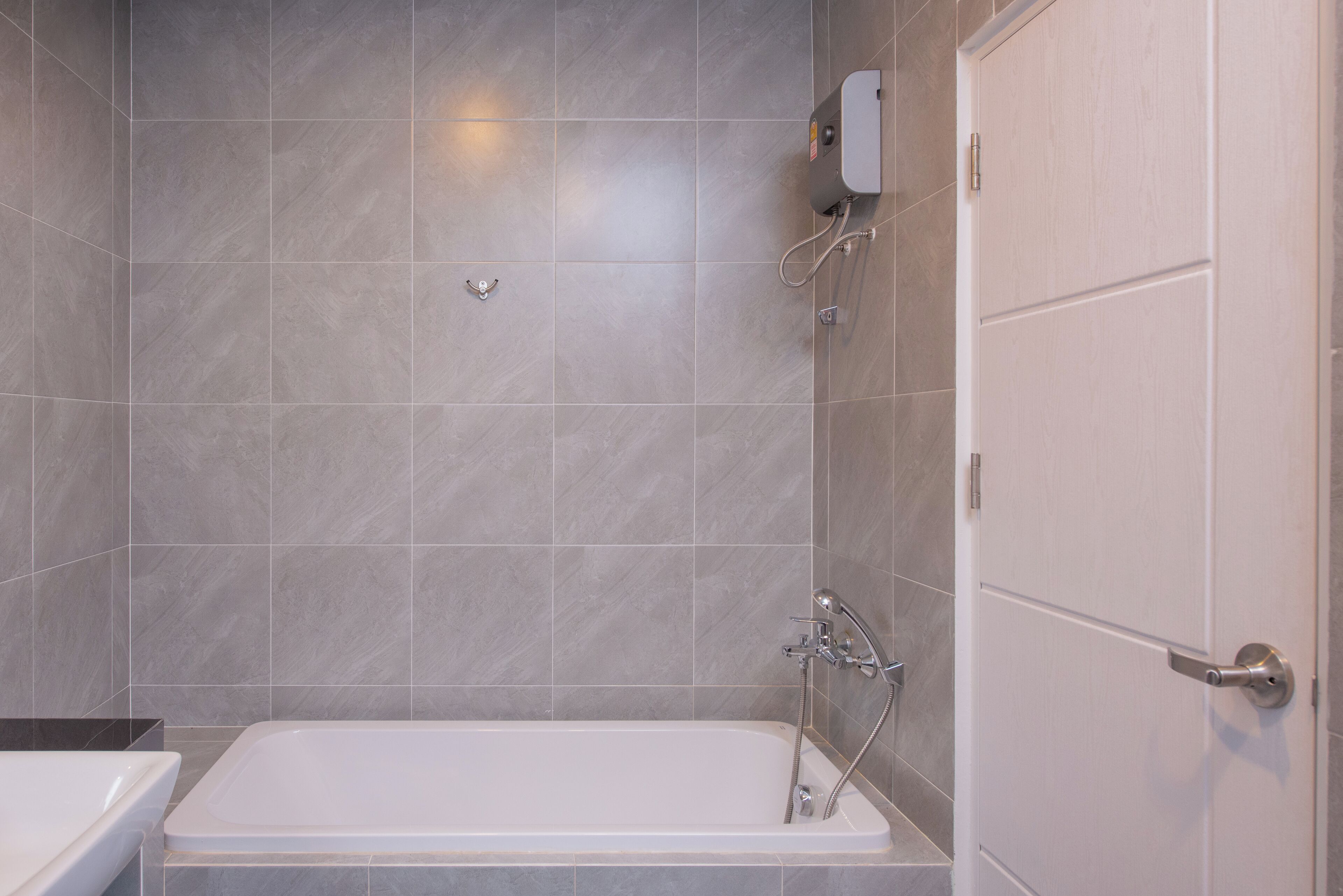 Exclusive Double Room, Bathtub, Mountain View | Bathroom