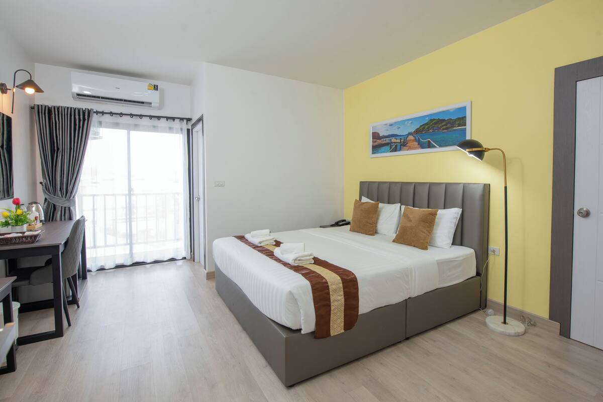 In-room safe, desk, blackout curtains, soundproofing