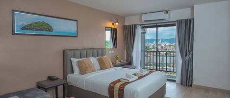 Exclusive Double Room, Bathtub, Mountain View