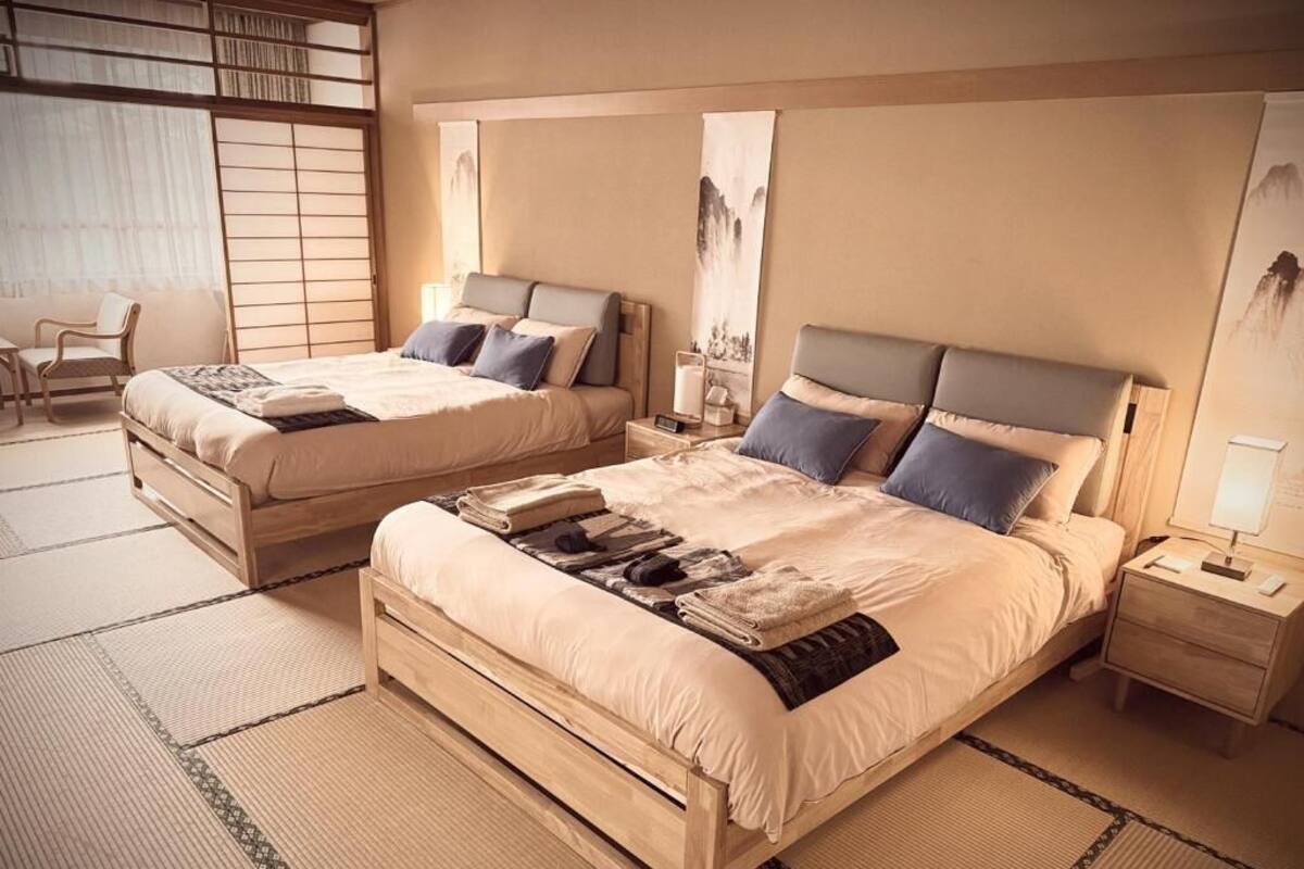 Family Suite, Mountain View | In-room safe, free WiFi