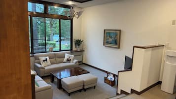 Family Suite, Mountain View | Interior